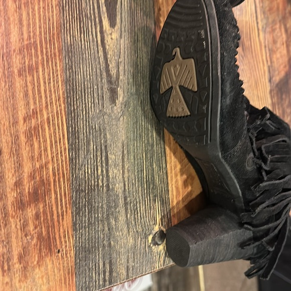 Suede leather tasseled black Born Booties 7 1/2 worn a few times only - Picture 7 of 7